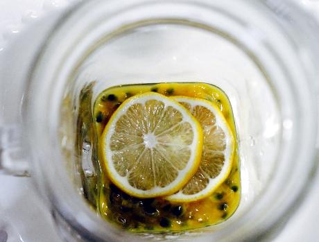 美味的蜂蜜柠檬茶,冰镇蜂蜜柠檬茶教程