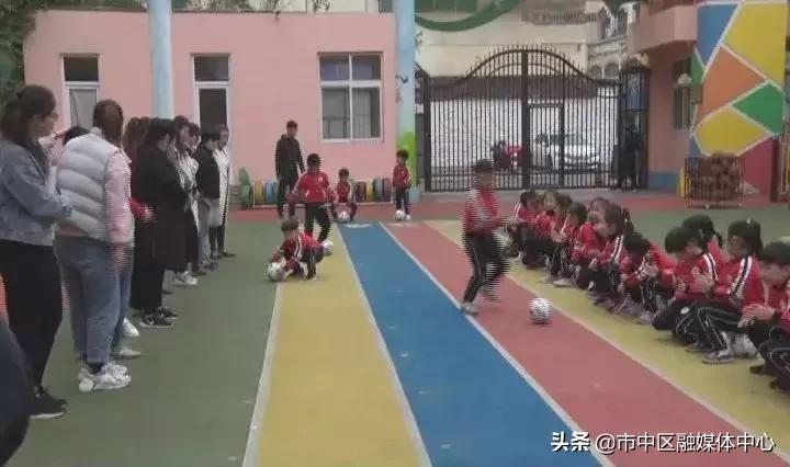 快乐足球快乐成长,快乐足球俱乐部主题活动