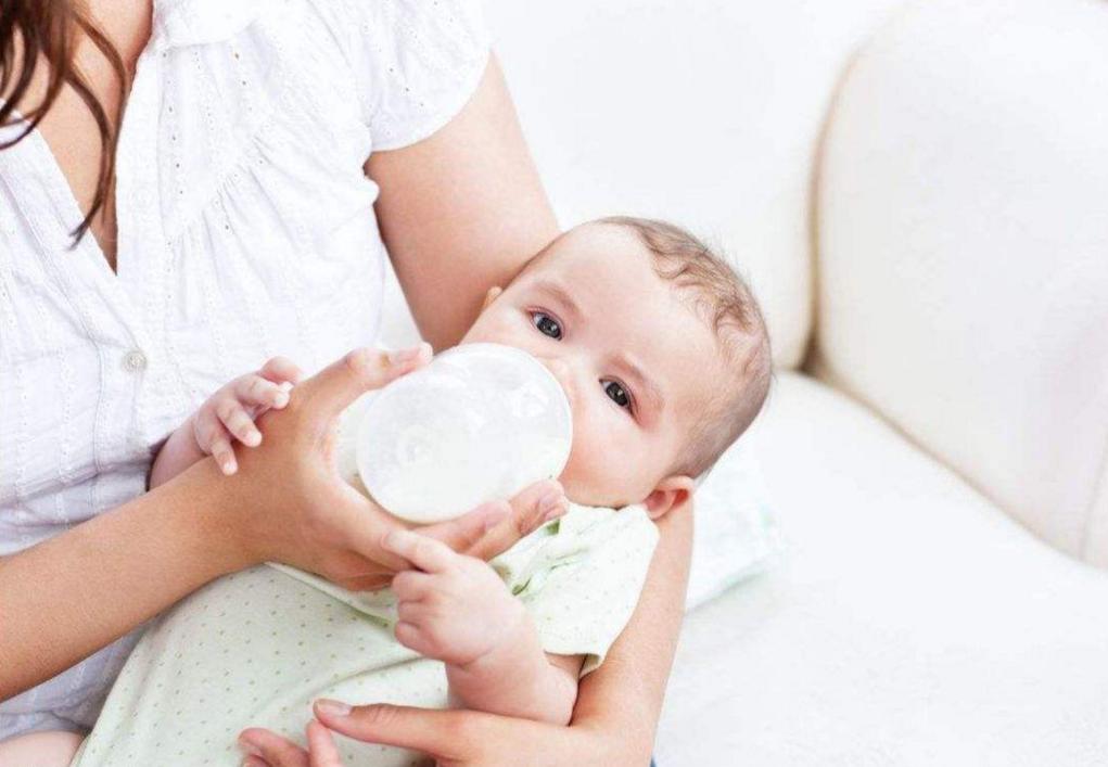 宝宝对奶粉过敏要查什么,宝宝对牛奶过敏妈妈应该注意什么