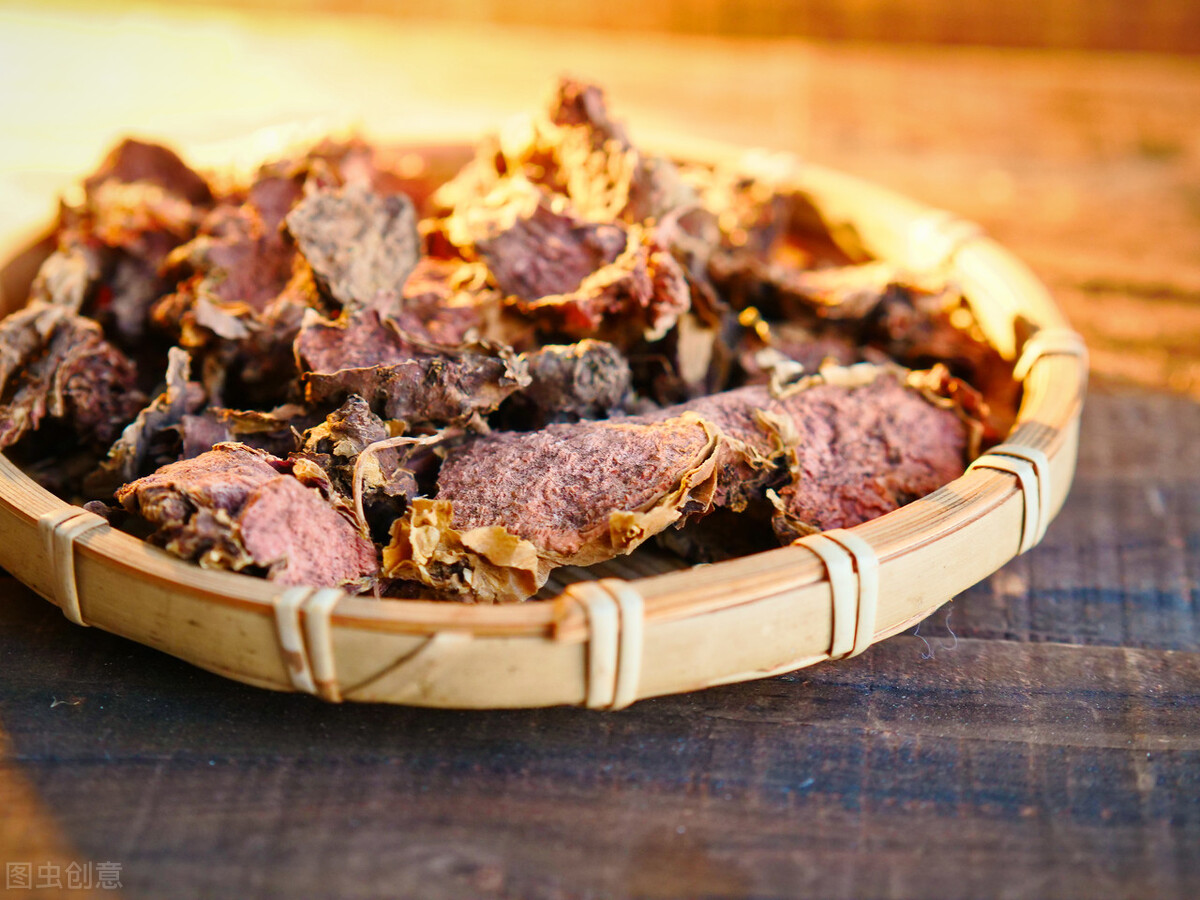 林某，38岁，勃起困难，大便稀溏且频繁，疲乏无力，手脚凉