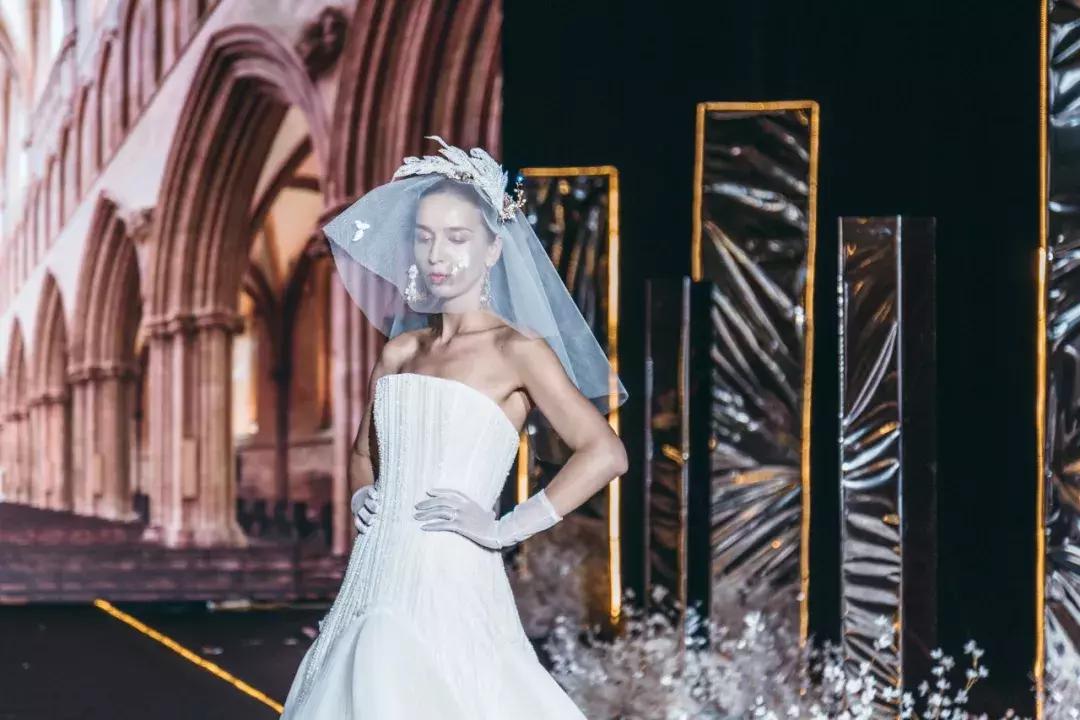 高定奢华婚纱秀,缎面婚纱大秀