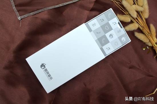 閰锋垜x1,閰锋垜鏃犵嚎鑰虫満x1