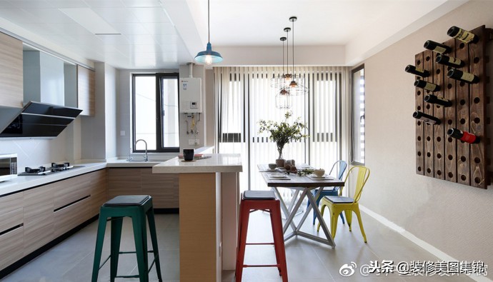 客厅和餐厅隔断柜,餐厅隔断设计带移门