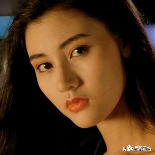 每月零花钱200万,李嘉欣如果不嫁豪门一年能挣多少