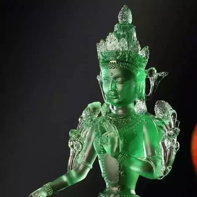 泰国国宝玉佛真假,泰国20亿翡翠佛