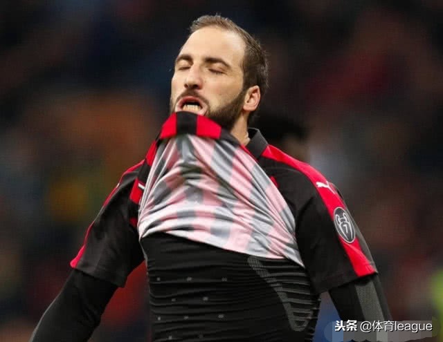 米兰欧冠四进二,米兰重返欧冠泪流满面
