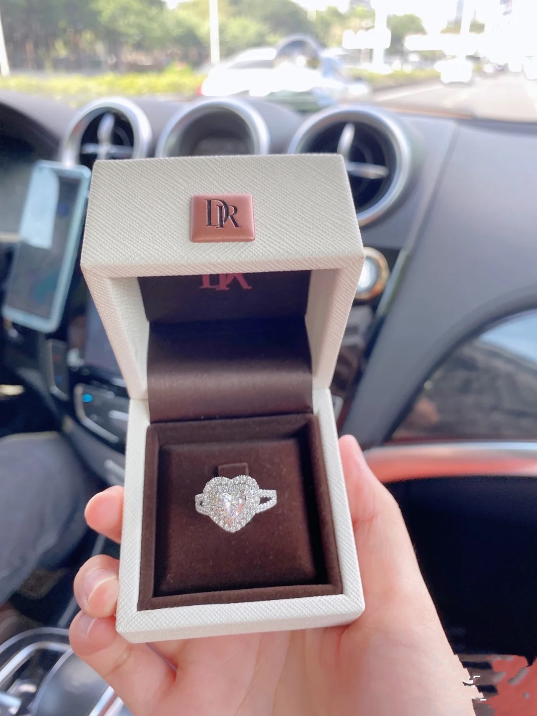 dr钻戒为什么网上不用身份证,dr钻戒怎么取消预约到店