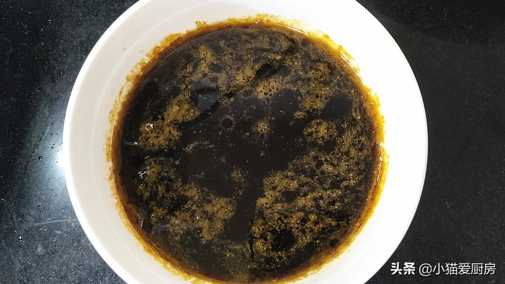 饭店的腌黄瓜为什么脆嫩好吃,用这个方法腌黄瓜黄瓜脆嫩