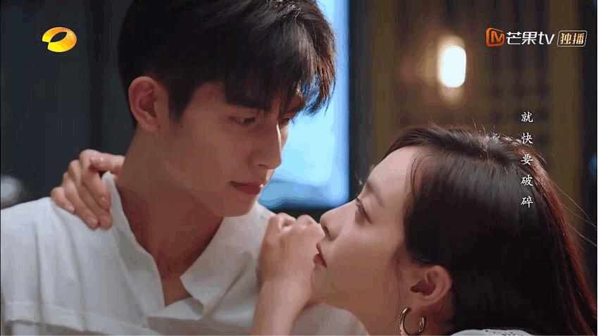 宋威龙萧亚轩什么关系,萧亚轩对宋威龙有感觉吗