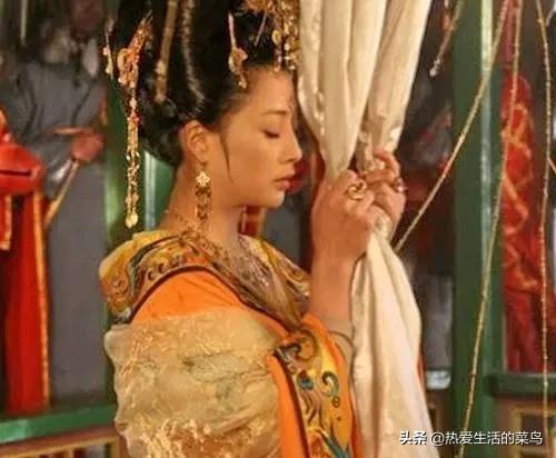 *国亡**皇后被当众羞辱,画师画下整个过程,如今还被台湾博物馆收藏