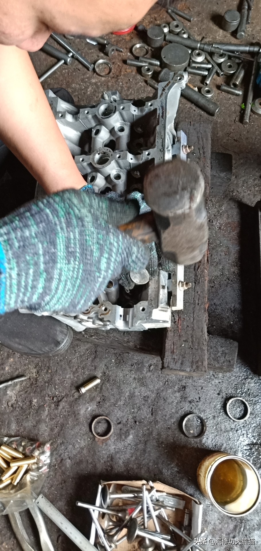 老途观发动机漏油维修,老途观涡轮增压器漏油维修多钱