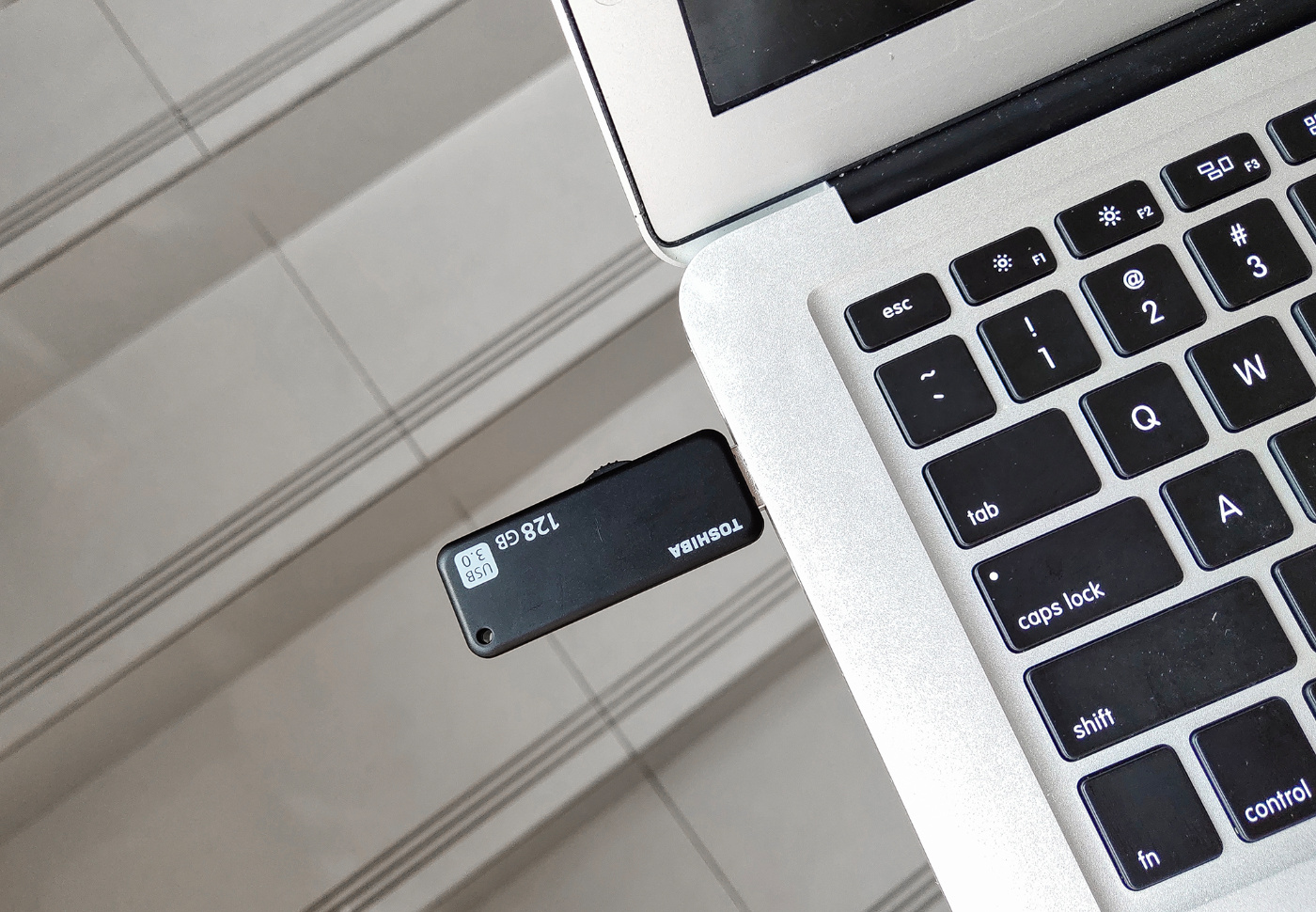 东芝u盘的优缺点,数码之家东芝u365