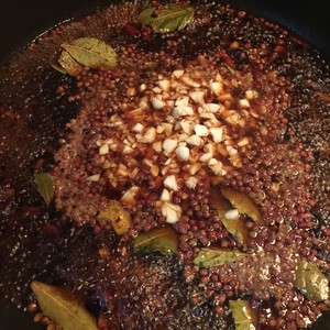 「绝味鸭掌」名门泽佳315网：追剧必备在家做出超级美味