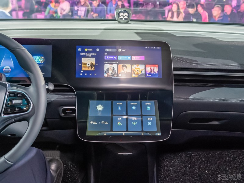 奥迪新a4l2023款,奥迪a3和小鹏p7哪个好