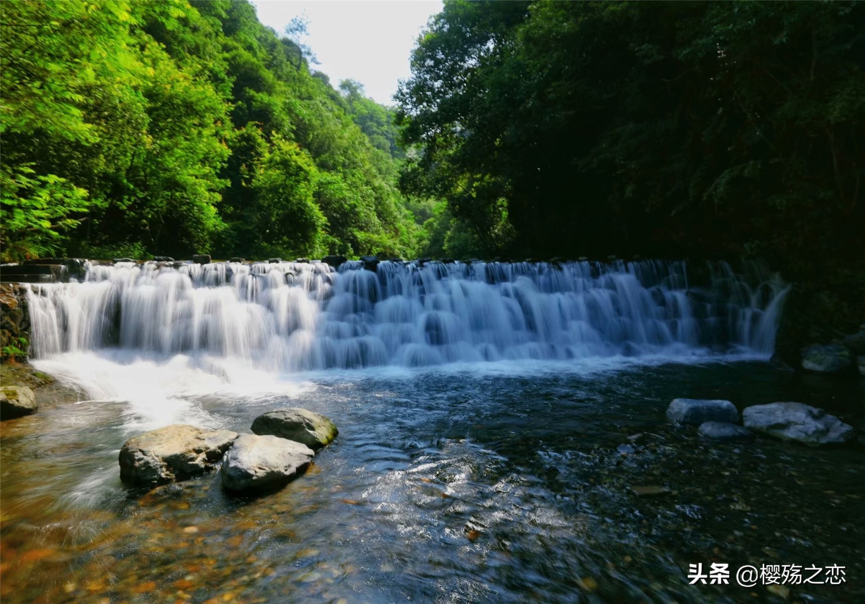 安徽黄山的兄弟,黄山的山真是又高又多又美