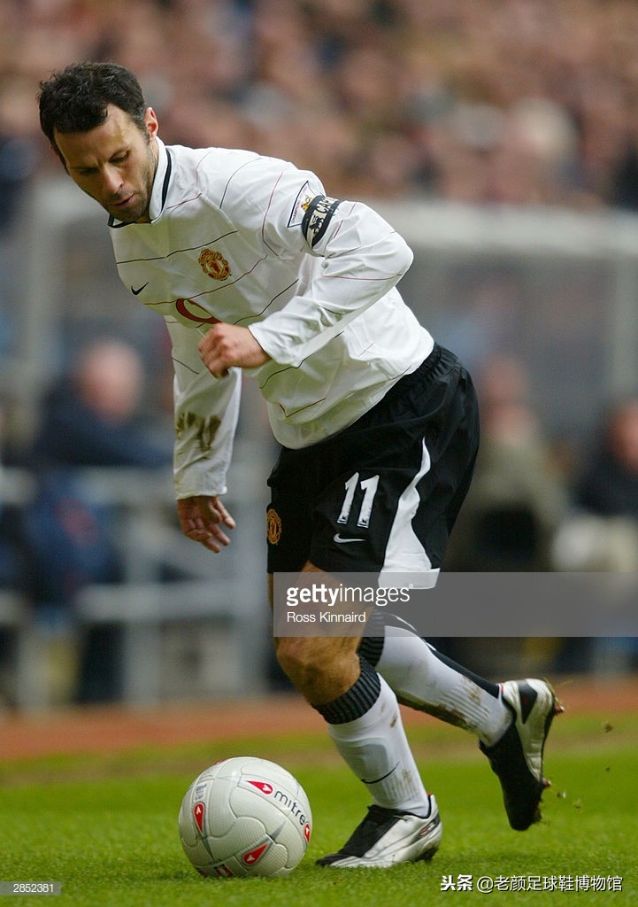 锐步历年足球鞋,历年锐步足球鞋