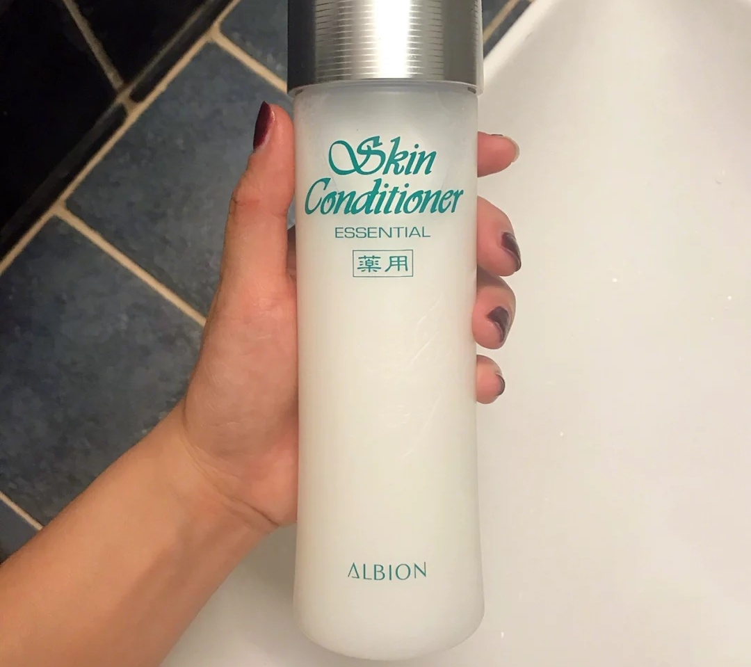 日本好用的水乳都有哪些？黛珂性价比高，神仙水并不是徒有其名！