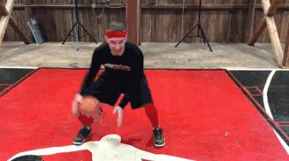 crossover变向过人怎样算走步,野球场过人技巧简单