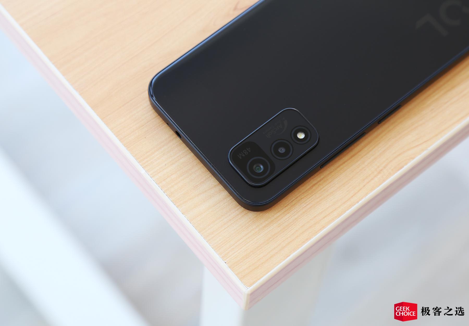 酷派cool20手机699,酷派cool20+