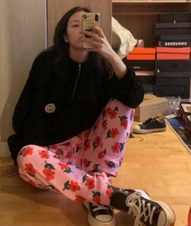 周雨彤冠军卫衣,周雨彤万斯同款