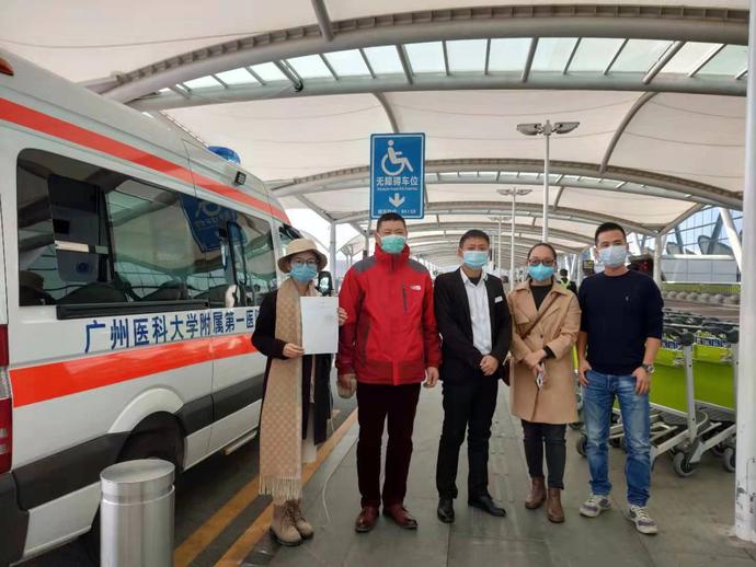 导游从国外背回来物资,广东导游到海外