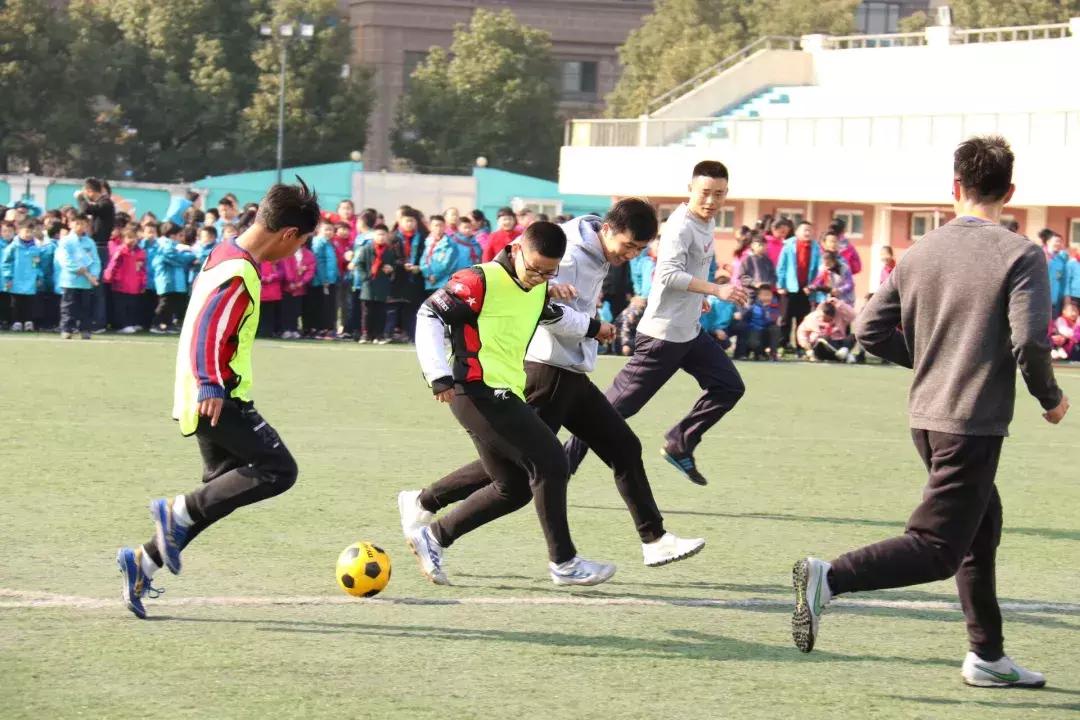 激情的篮球比赛,激情足球