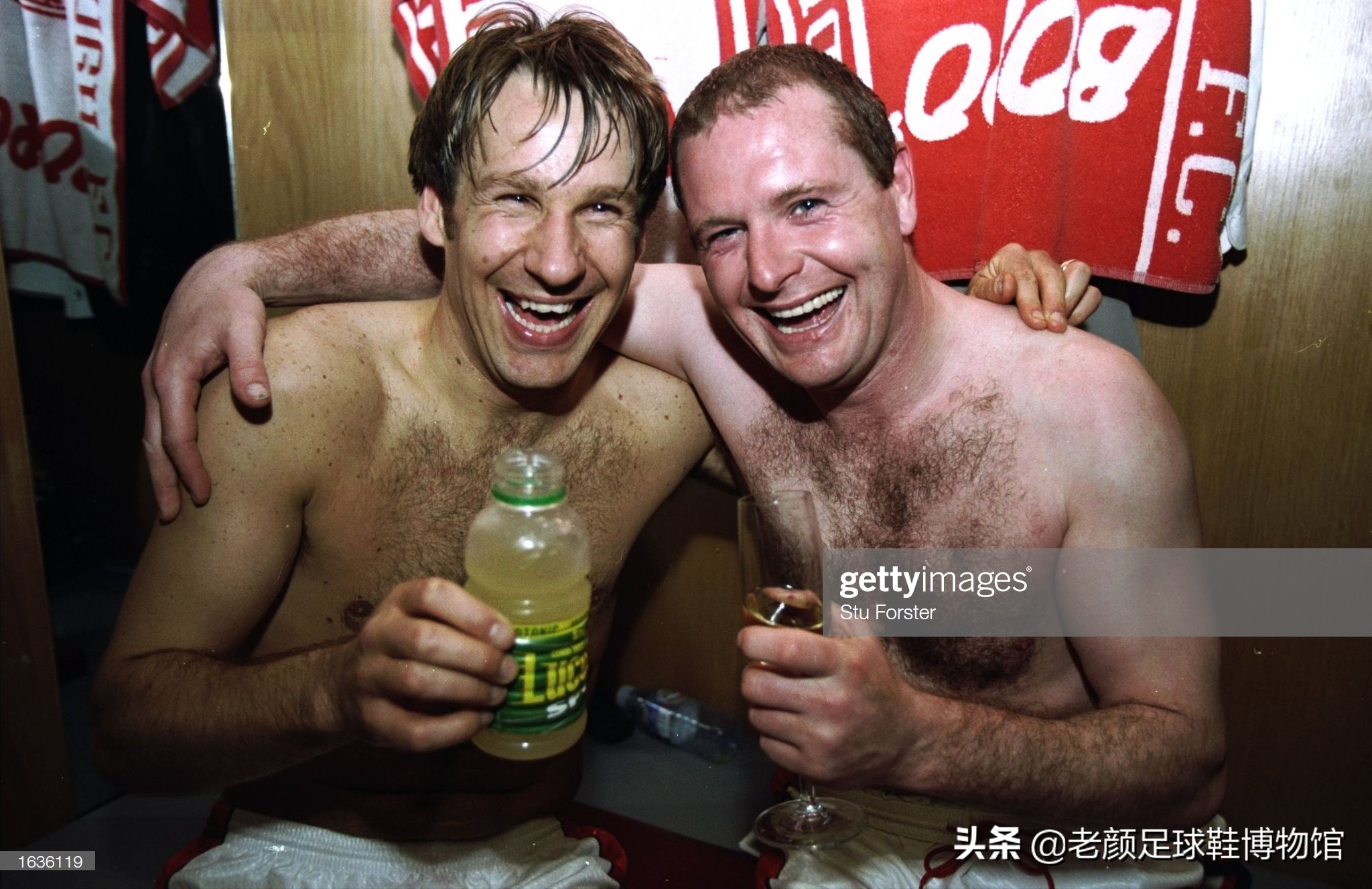 破产酒鬼的球鞋拍卖值6万，加图索的恩人名字成为香港路名