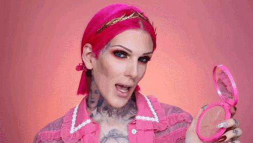 网红如何抗疫？婊气又毒舌的J姐，正在推特上直接打钱