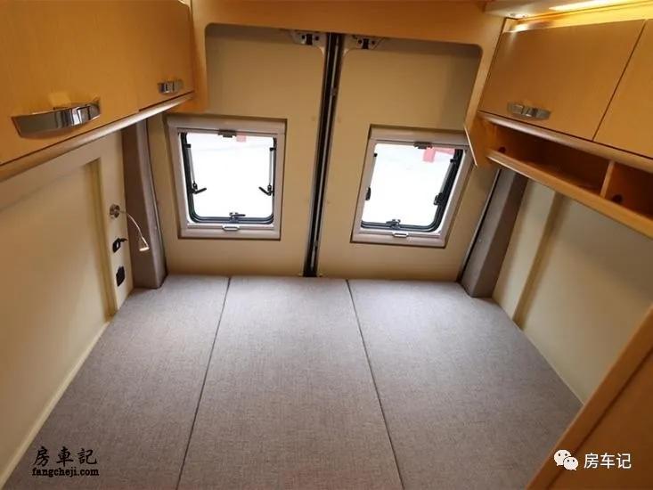 舒适实用，随心出游！卫航V590给您保姆车的大气和空间