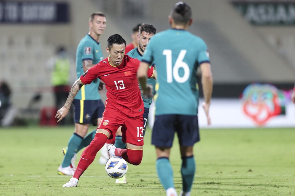 徐新爆发，郝伟功不可没！曾被嘲马竞名宿，今成国足铁腰