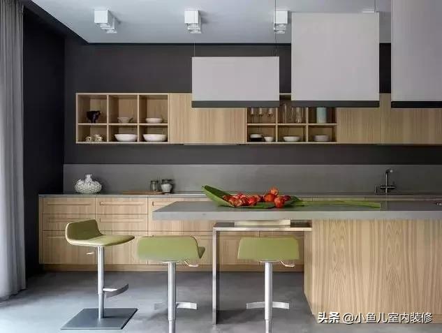 一家4口买下200㎡别墅，一楼全景落地窗，装修低调