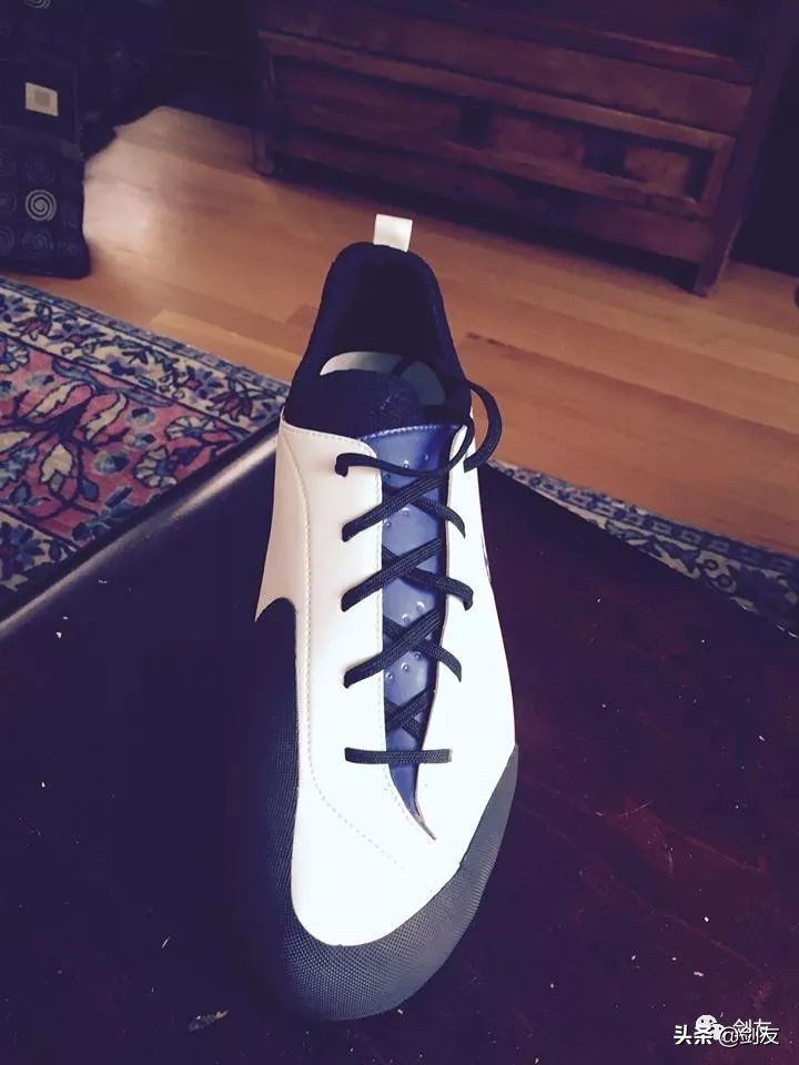 击剑鞋羽毛球鞋有什么区别,击剑鞋品牌