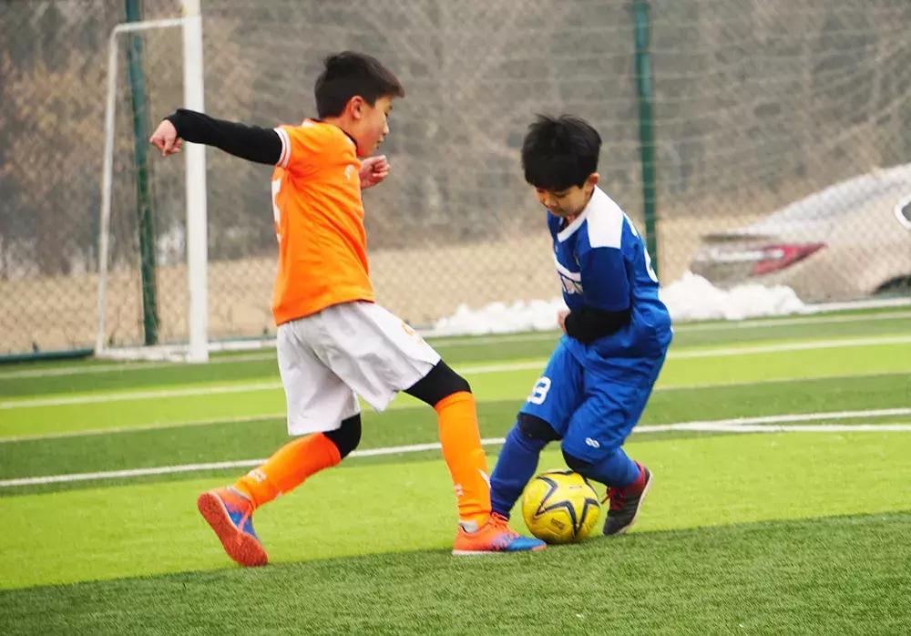 姗姗来迟的比赛,前所未有的共鸣烟台少儿足球嘉年华扬帆起航!