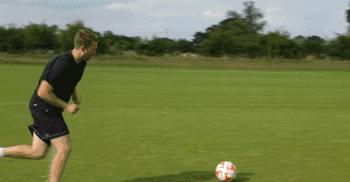 武磊绝平巴萨中文解说,武磊巴萨绝平进球视频完整版