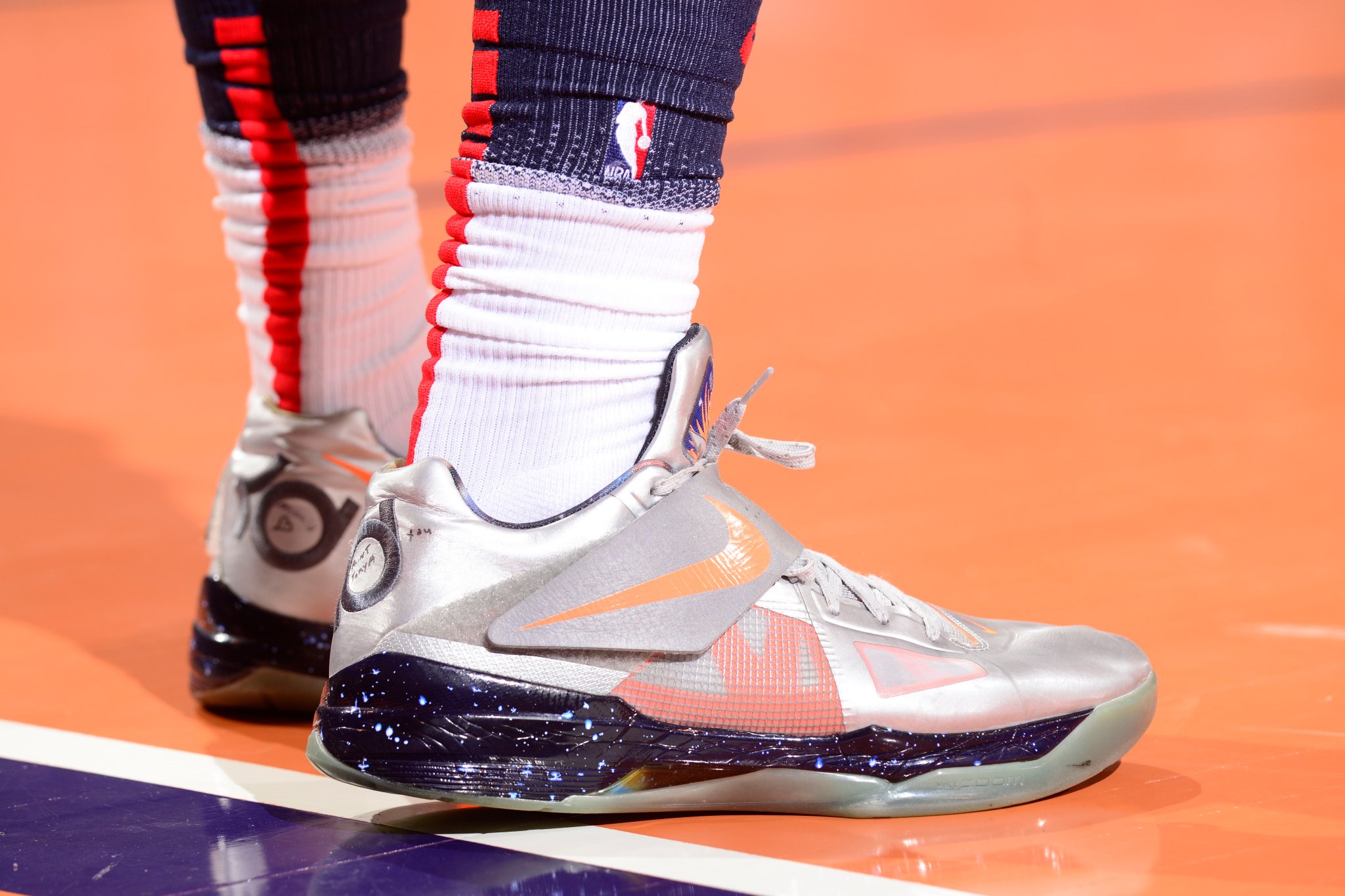 nba今日球鞋,nba本周球鞋预览科比