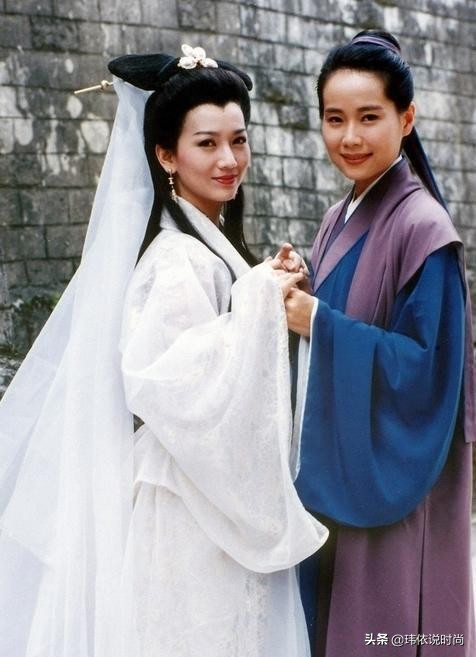 赵雅芝嘴角松垮颈纹厚重难遮掩,赵雅芝的童颜秘诀