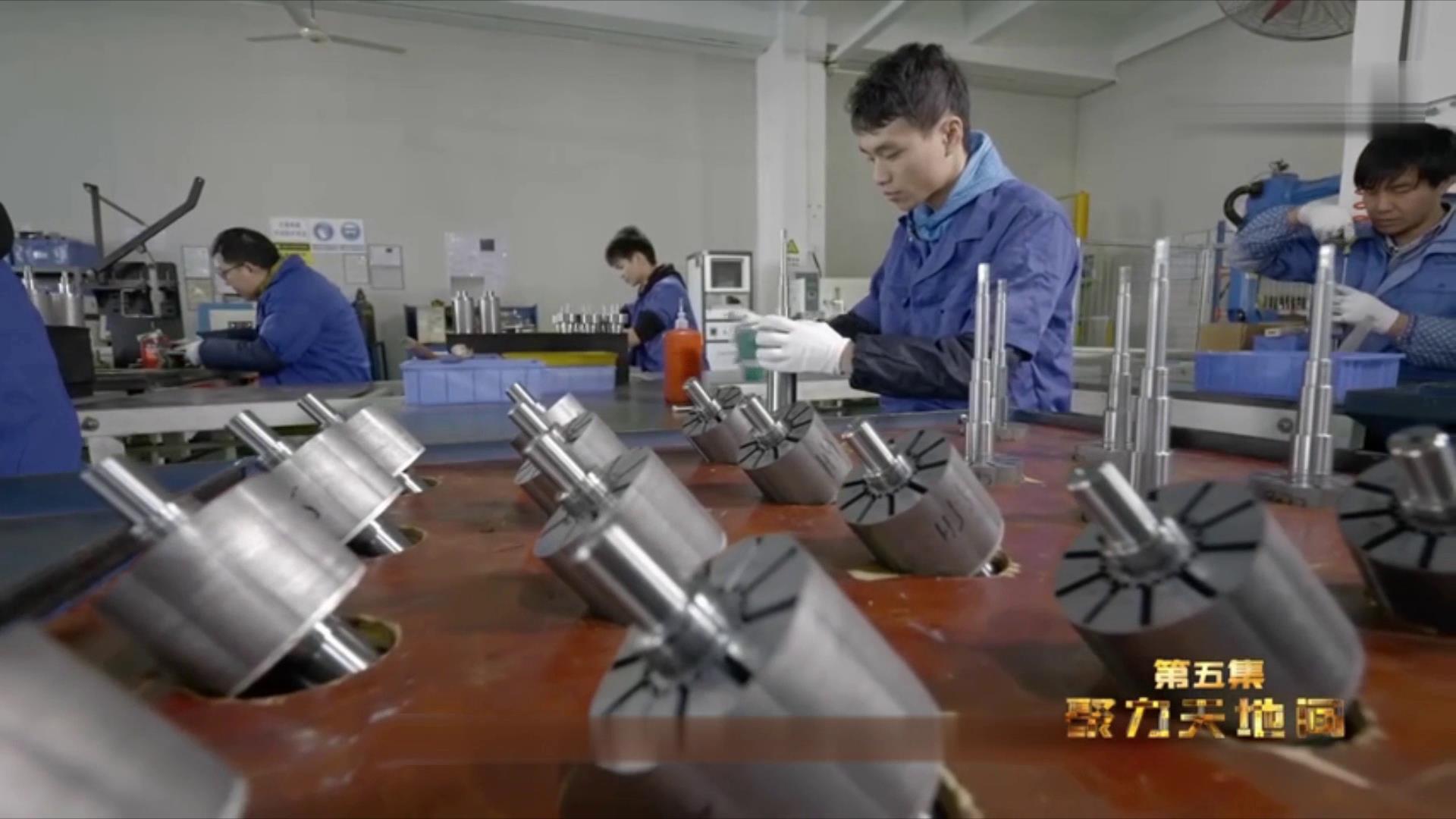 伺服电机对设备的重要性,伺服控制机器人的作用