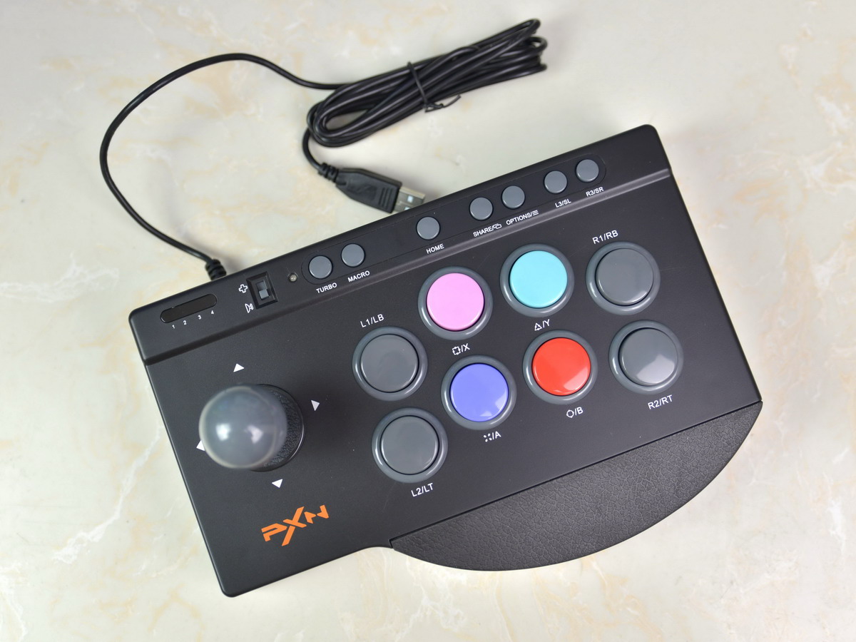 格斗游戏和模拟器,莱仕达pxn-0082怎么连接电脑