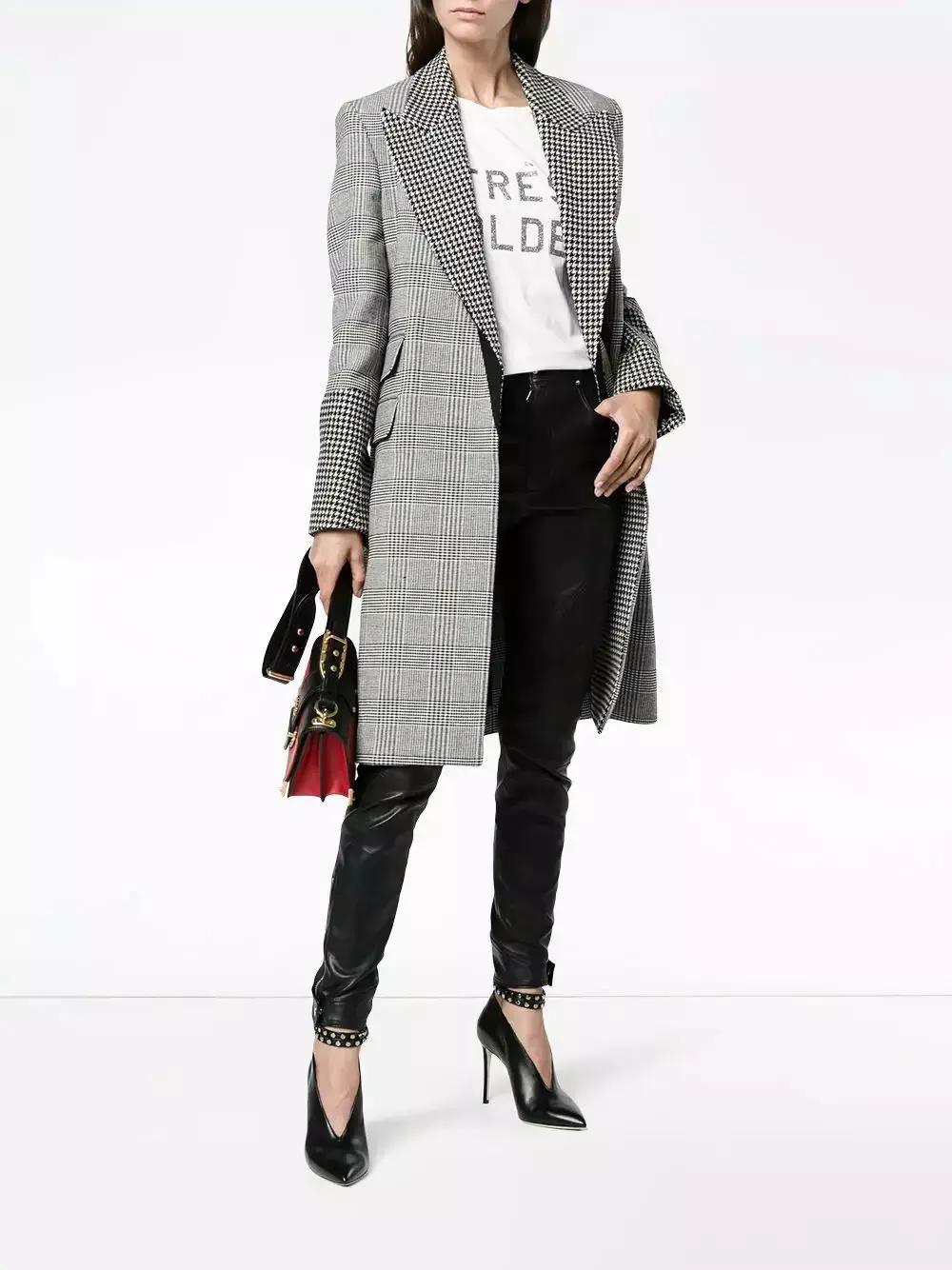 这个冬季时髦精都是这么穿大衣的,时髦的人喜欢这样穿