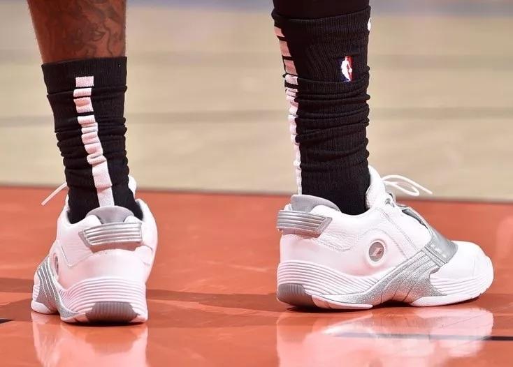 NBA球员上脚：戈登穿361度球鞋，乔治的PG4又有新配色