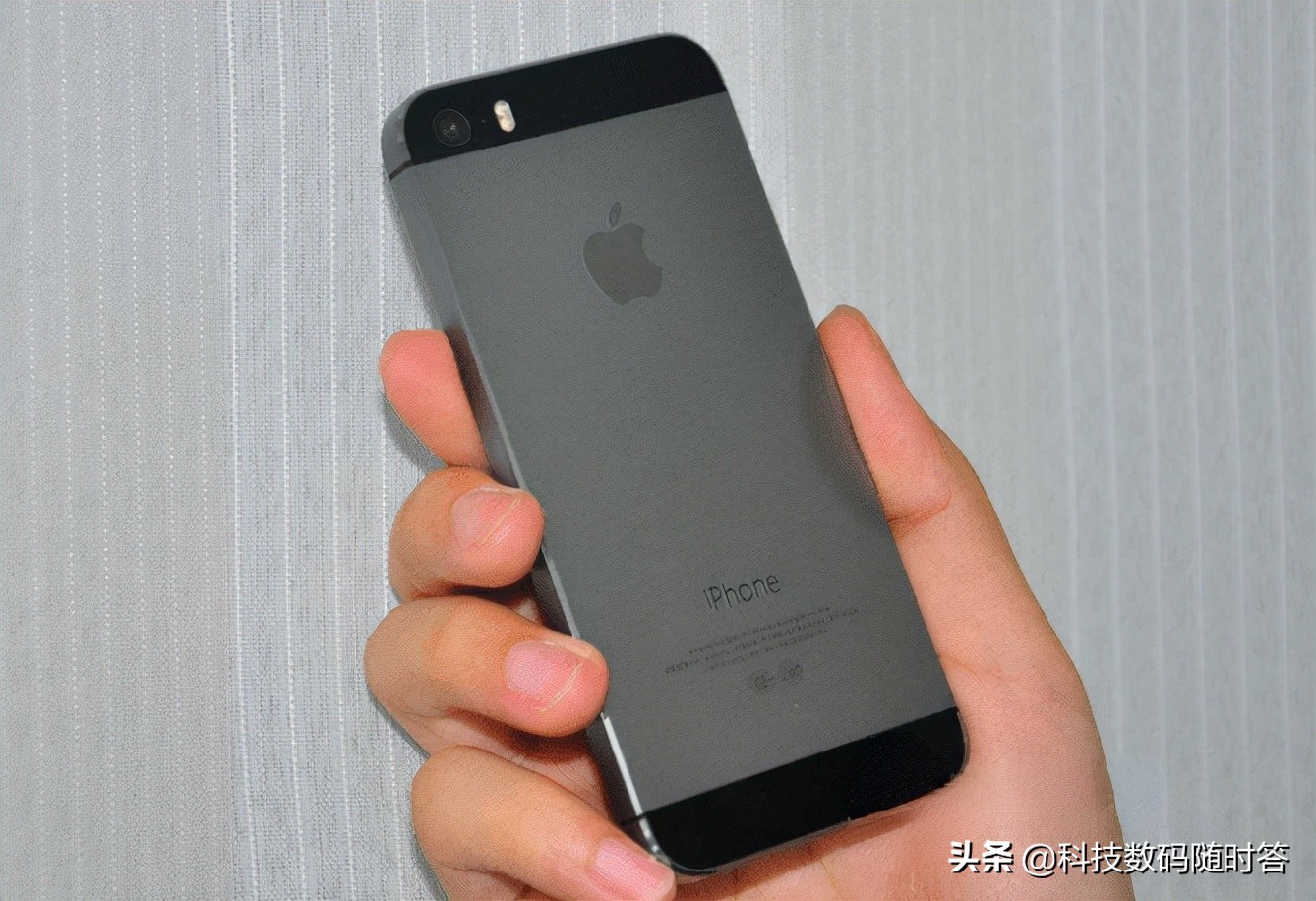 2021年的iphone5s还能玩什么游戏,iphone5s有哪些特点