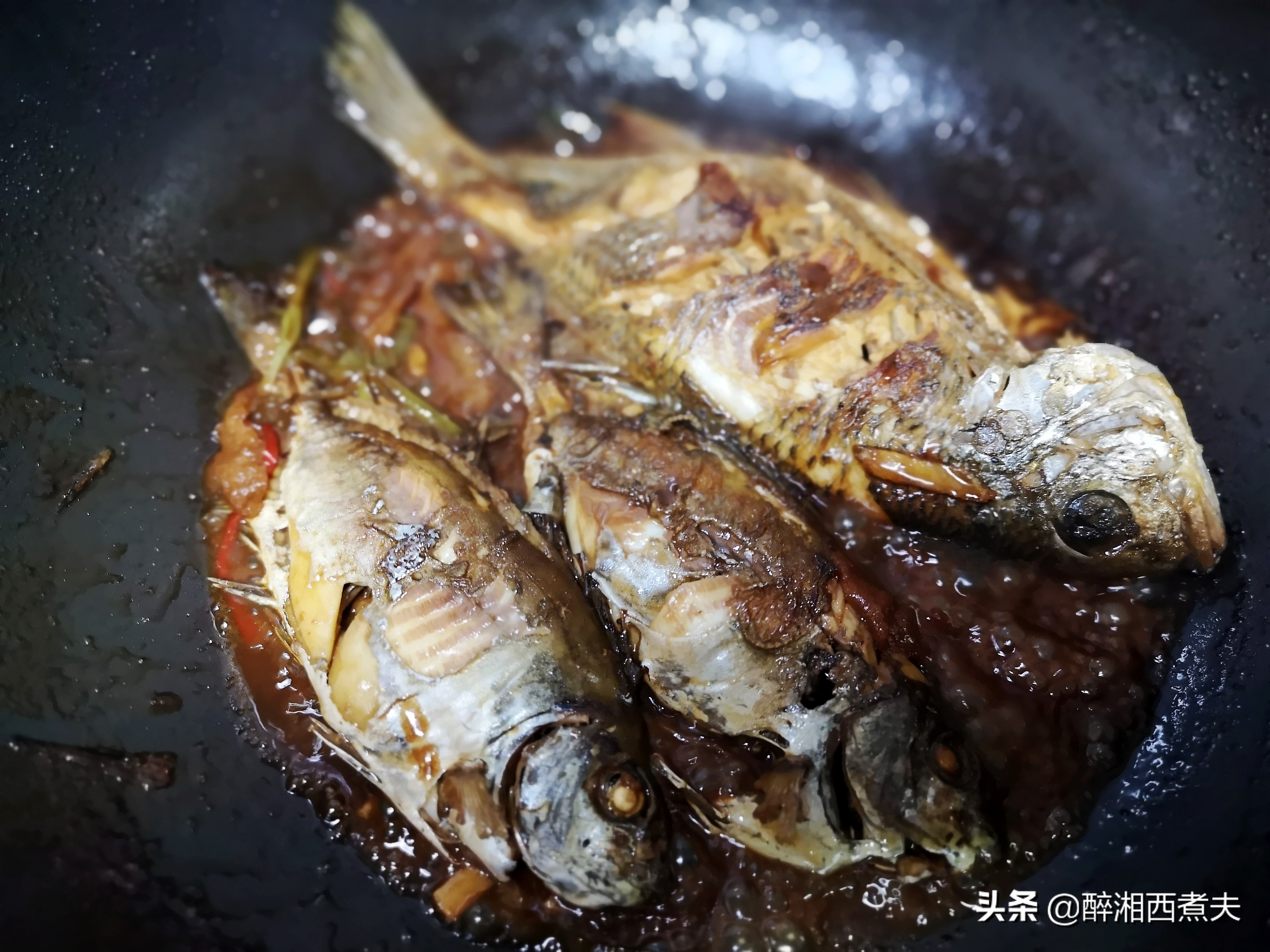 酱油水杂鱼最正宗做法,酸萝卜煮杂鱼