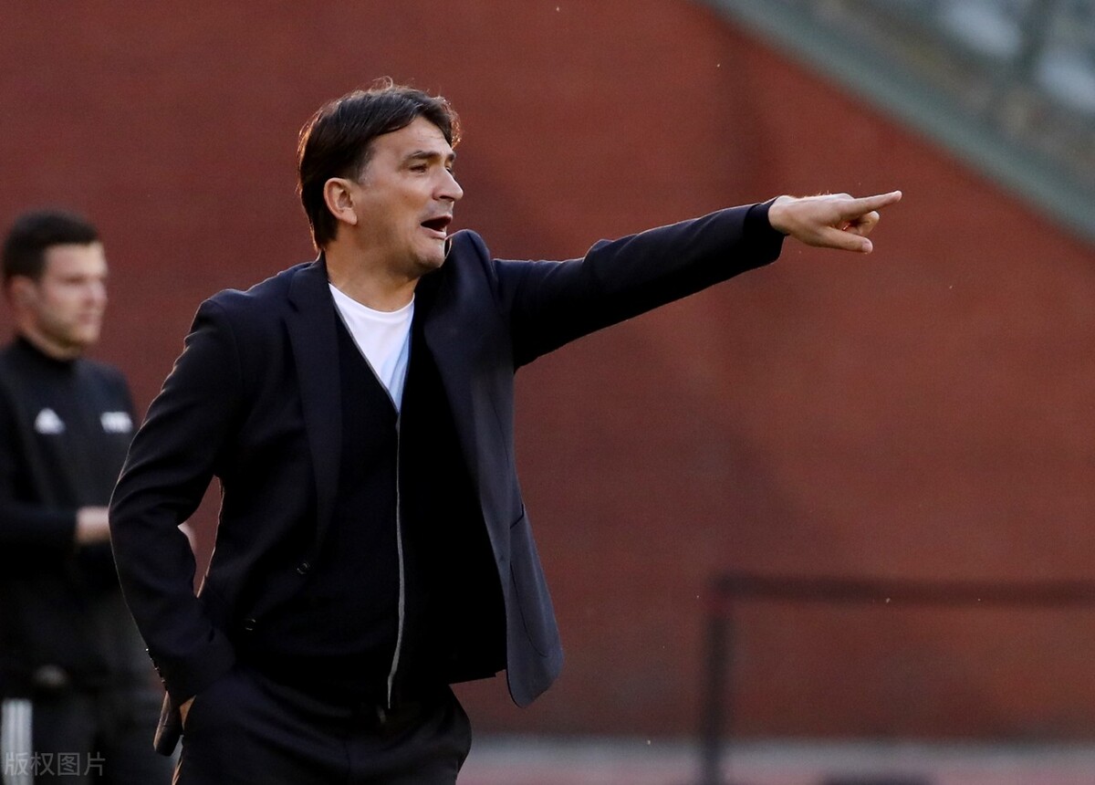 欧洲杯德国主帅勒夫,勒夫个人时装秀