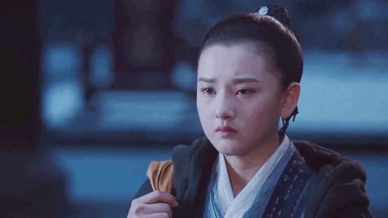 明星护发真拼！郑爽娜扎花样用生发液，范冰冰欧阳娜娜洗头超细致