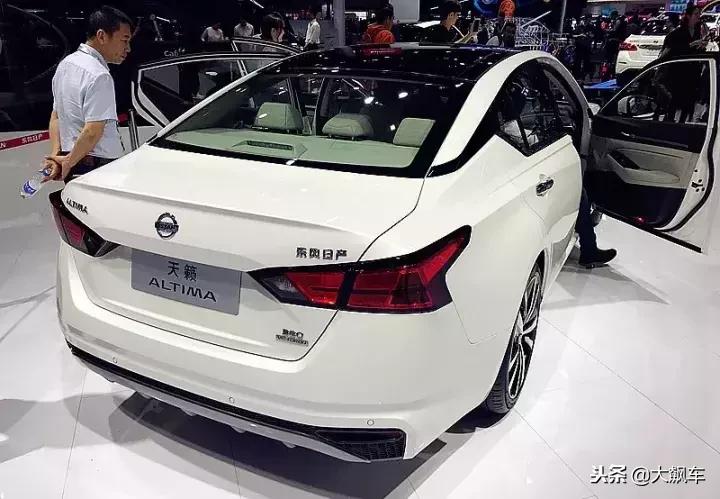 三分钟带你逛遍广州车展,看完这篇课文你会有什么感想