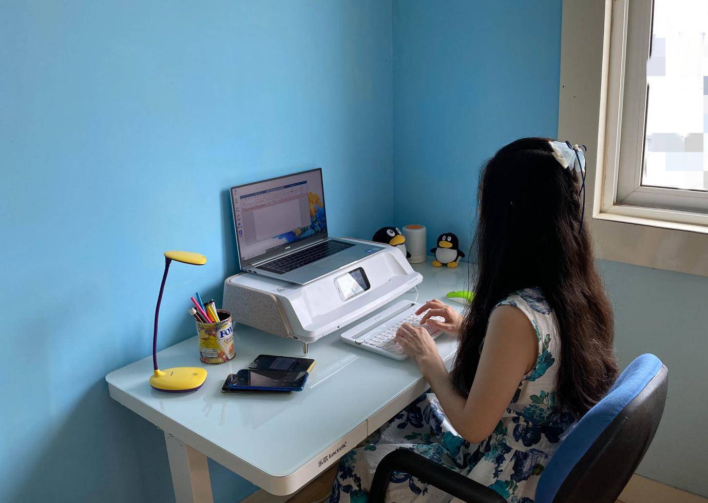 股价涨了五倍多，乐歌电动桌真的这么神奇吗？开箱到使用实测