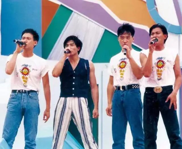 今天的故事女声版,今天的故事很简单女声版