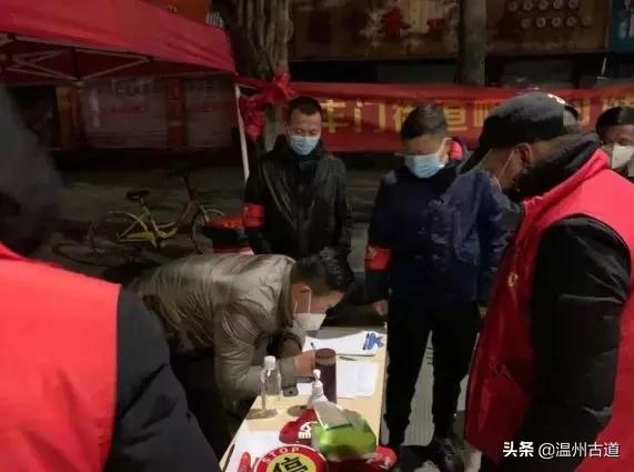 温州导游化身“人肉速递”，跑遍巴厘岛，带回21300只口罩