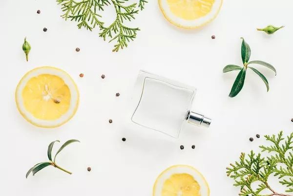 藏红花是打胎的药吗,藏红花和麝香哪个打胎好