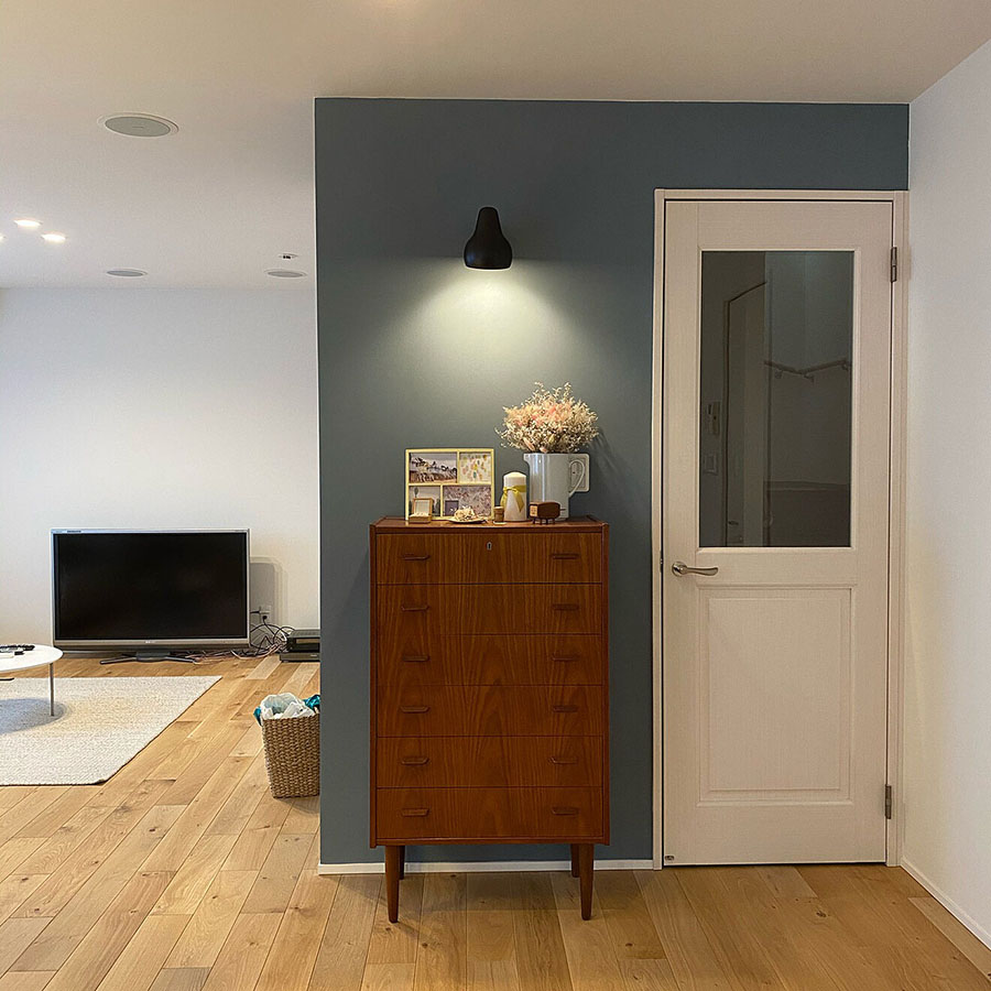 主妇家居的布置,小户型客厅适合台灯落地灯装法